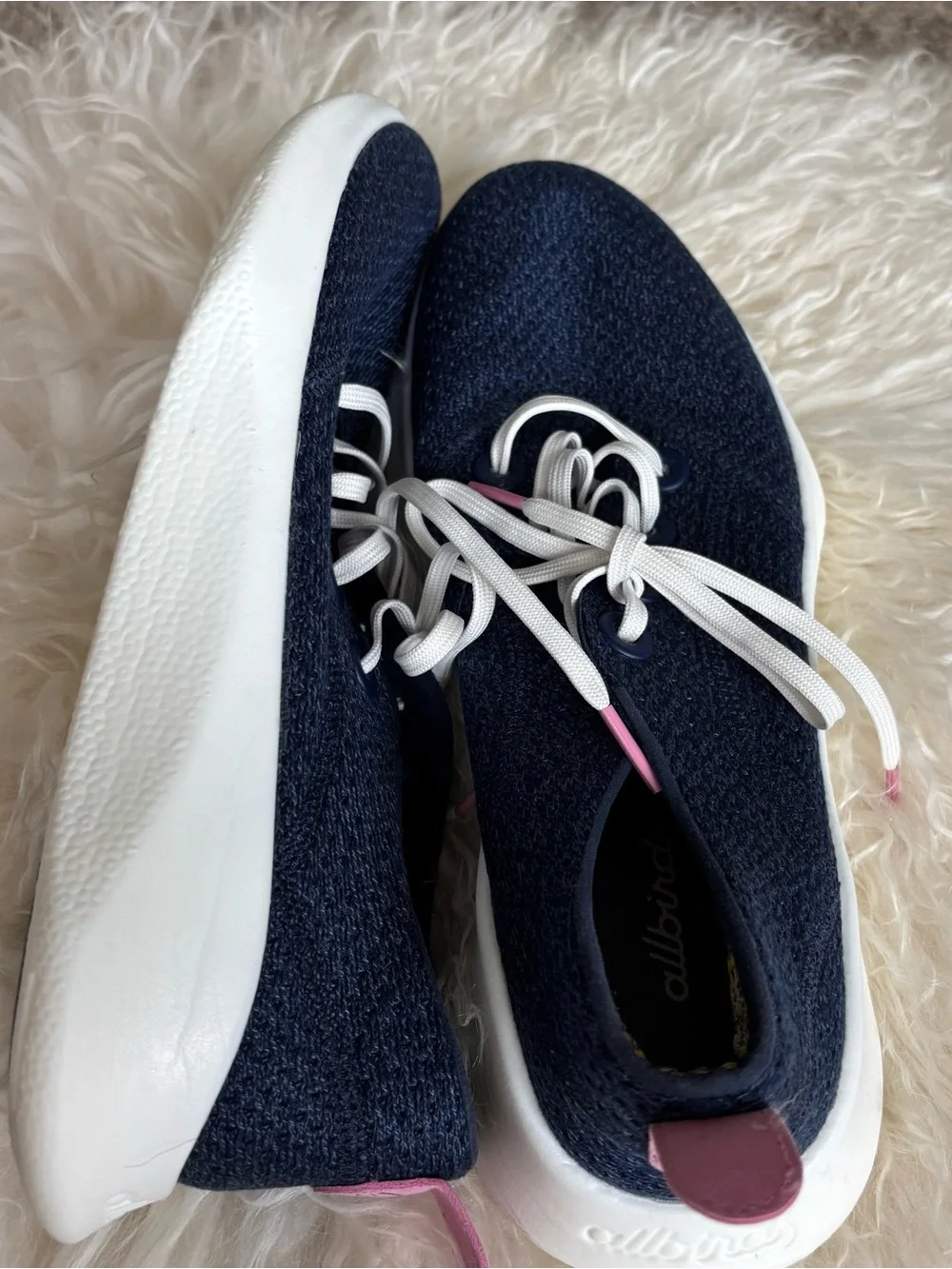 Allbirds women W 9 nwot Navy Knit Sneakers with Pink Accents 250